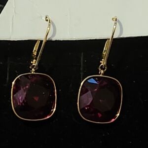 Cushion-Cut Gemstone Dangle Earrings Set in Gold-Tone Metal